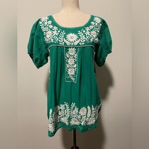 Boho embroidered top. Green and white.
